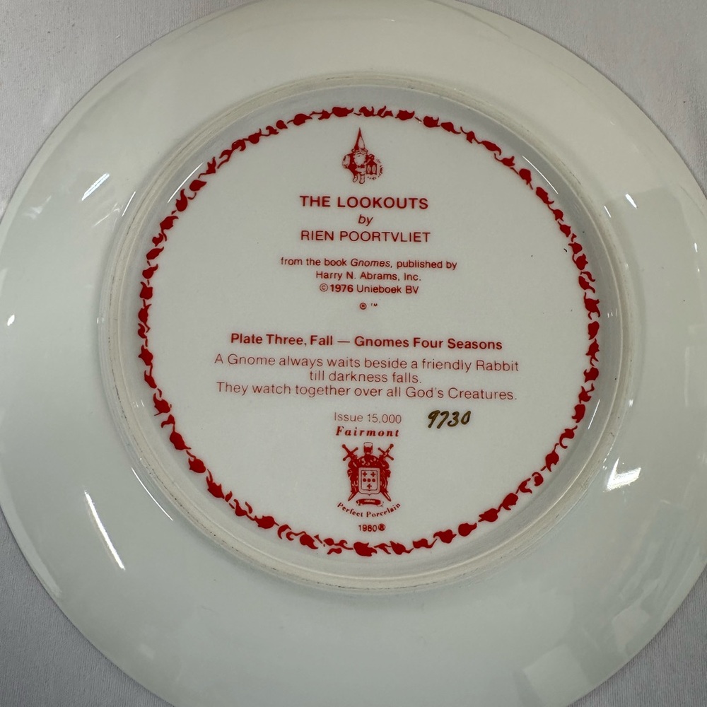 Vintage Rien Poortvliet “Gnomes Four Seasons” Collectible Plates (set of 4) - Picture 9 of 10